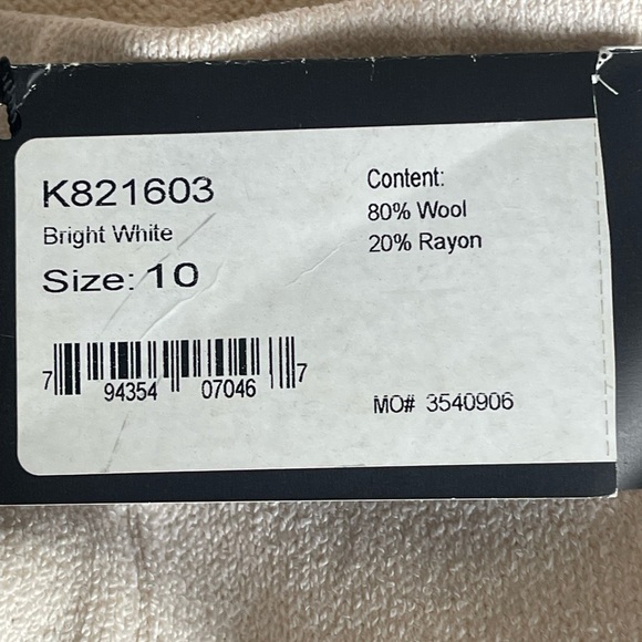 St John collection blue green ivory jacket/sleeveless top/pants
suit size 10/M - Picture 14 of 16